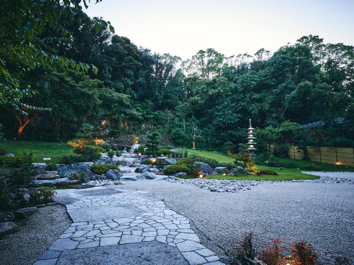 Ooedo Onsen Monogatari Premium Shirahama Gyoen Hotel Buitenkant foto